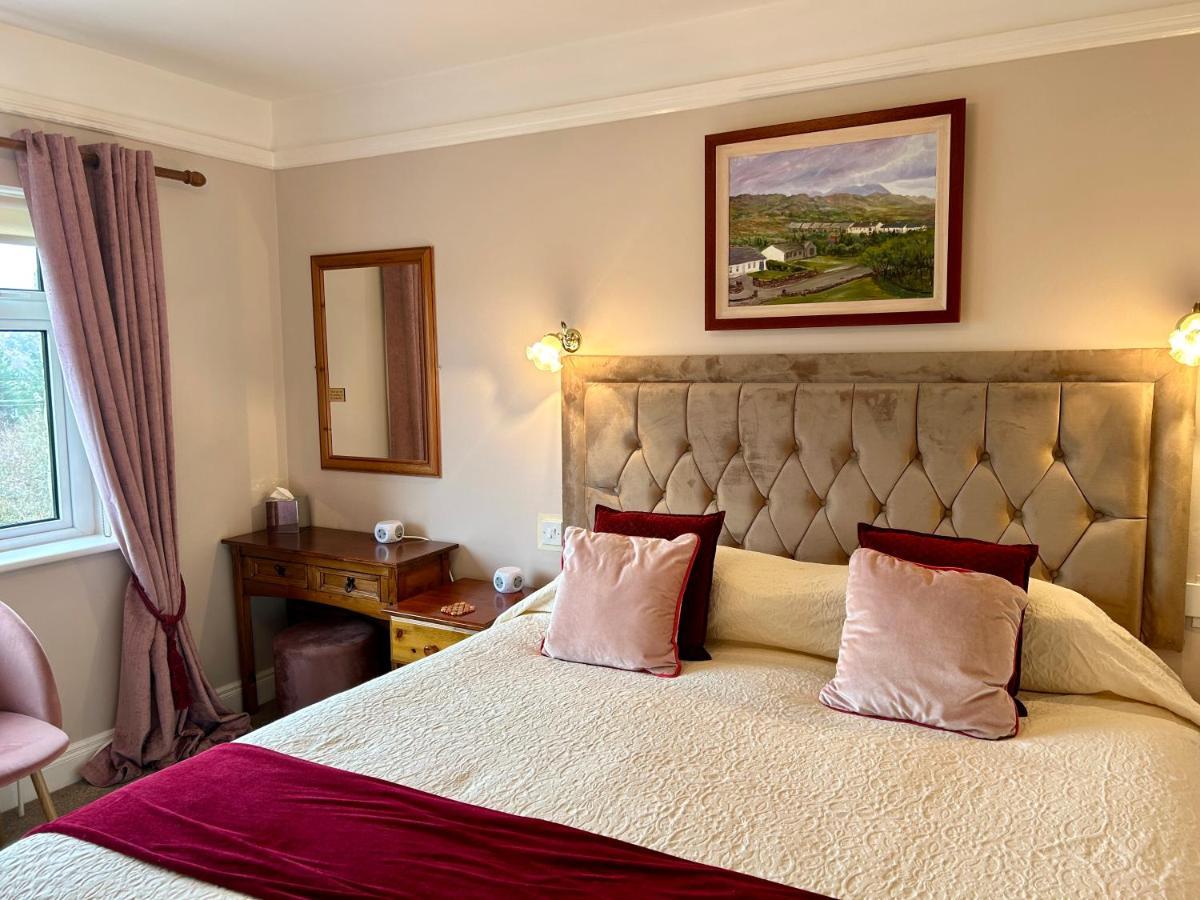 Buttermilk Lodge Guest Accommodation Clifden Exteriör bild