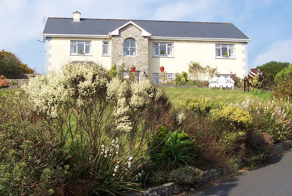 Buttermilk Lodge Guest Accommodation Clifden Exteriör bild